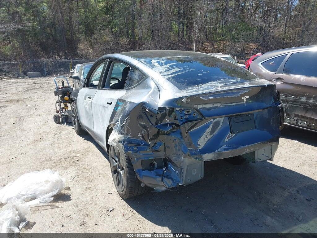 7SAYGDED2SA369092 2025 TESLA MODEL Y photo no. 3