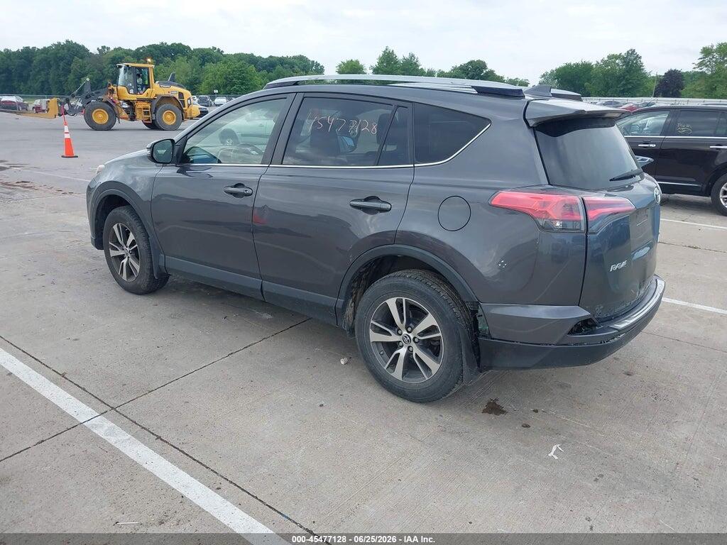 JTMRFREV0HJ172355 2017 TOYOTA RAV4 photo no. 3