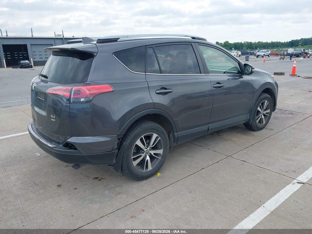 JTMRFREV0HJ172355 2017 TOYOTA RAV4 photo no. 4