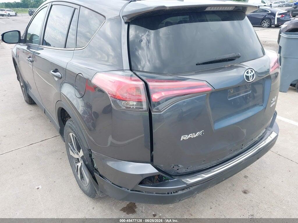 JTMRFREV0HJ172355 2017 TOYOTA RAV4 photo no. 6