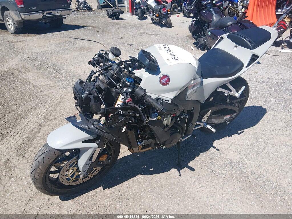 JH2PC40H4TK301714 2026 HONDA CBR600 photo no. 2