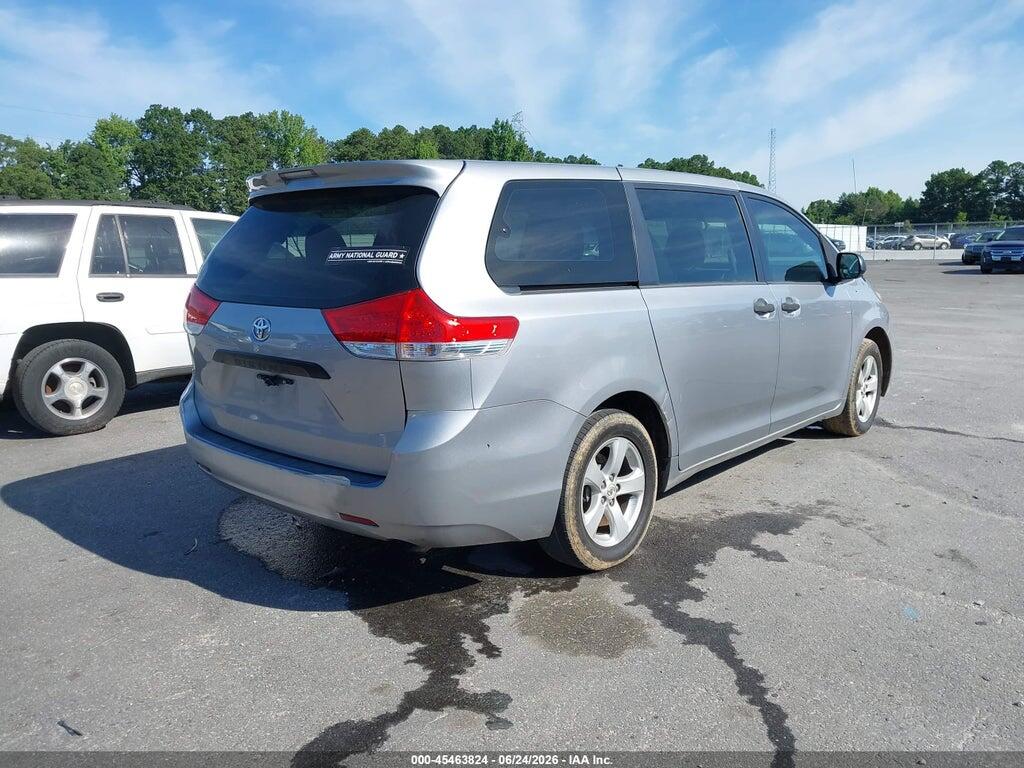 5TDKA3DC7CS013728 2012 TOYOTA SIENNA photo no. 4