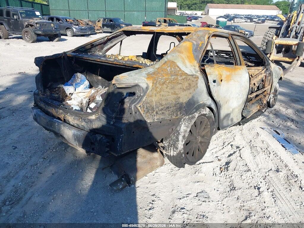 4T1BD1FK2DU077457 2013 TOYOTA CAMRY HYBRID photo no. 4