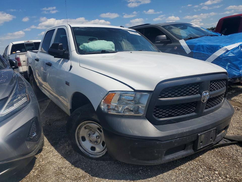 2022 RAM 1500 CLASSIC — Фото 4 из 12