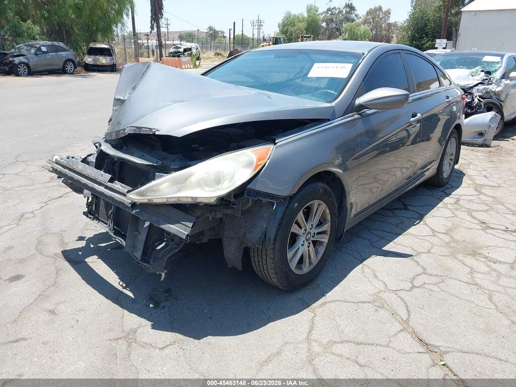 5NPEB4AC5BH174216 2011 HYUNDAI SONATA photo no. 2
