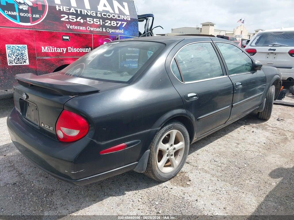 JN1CA31D6YT758399 2000 NISSAN MAXIMA photo no. 4