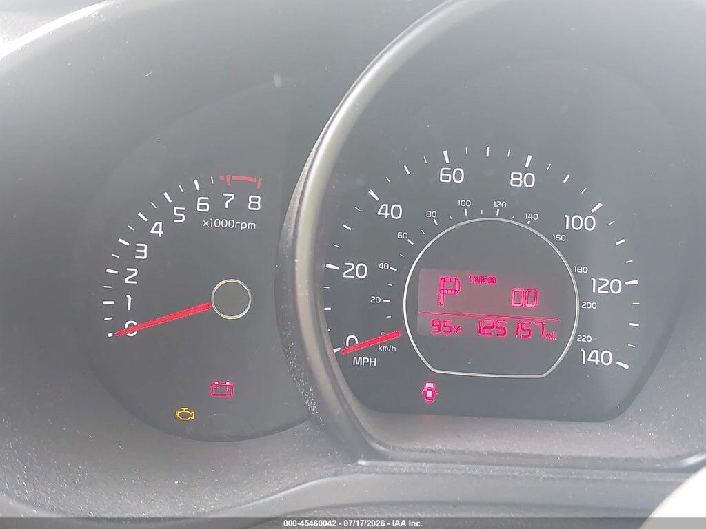 KNDJP3A59G7241116 2016 KIA SOUL photo no. 7