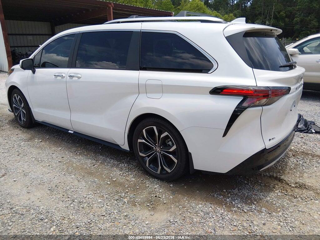 5TDERKECXSS254101 2025 TOYOTA SIENNA photo no. 3
