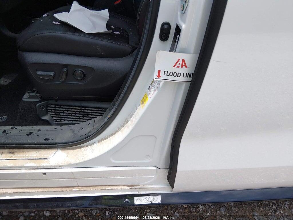 5TDERKECXSS254101 2025 TOYOTA SIENNA photo no. 6
