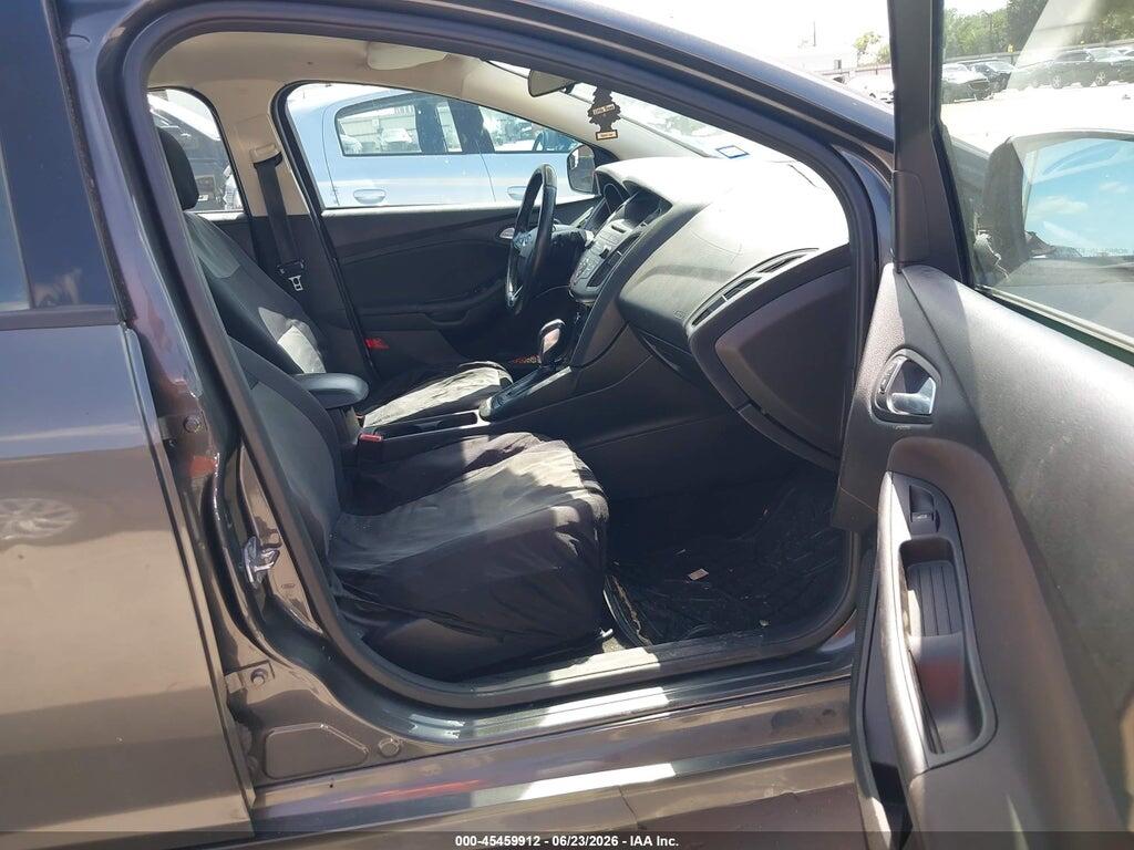 1FADP3F25GL215895 2016 FORD FOCUS photo no. 5