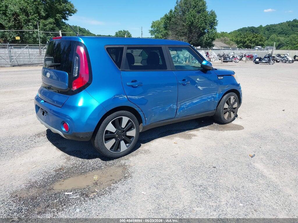 KNDJP3A50J7564767 2018 KIA SOUL photo no. 4