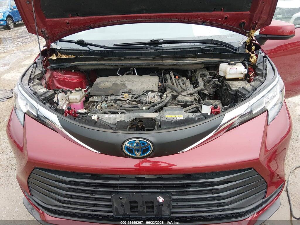 5TDKRKECXMS043146 2021 TOYOTA SIENNA photo no. 10