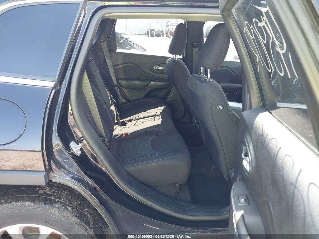 1C4PJMCB8KD380295 2019 JEEP CHEROKEE photo no. 8