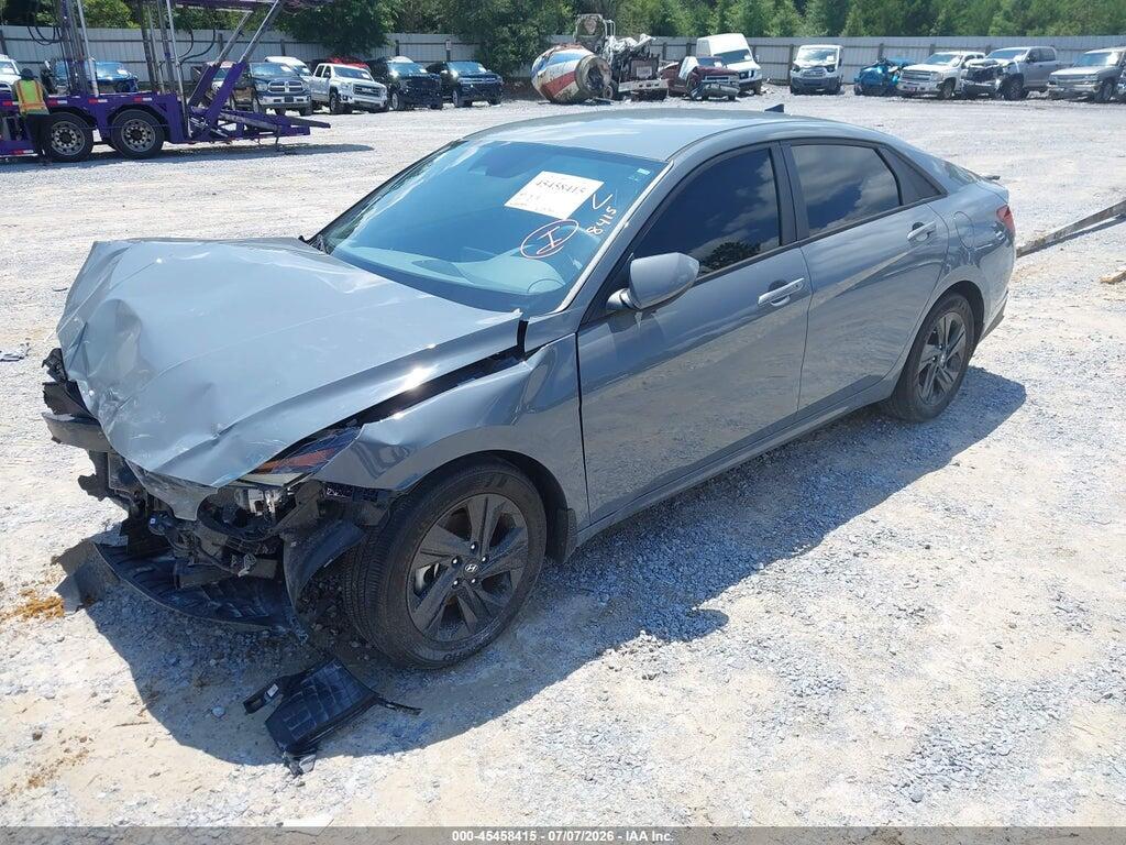KMHLM4AG3NU322082 2022 HYUNDAI ELANTRA photo no. 2