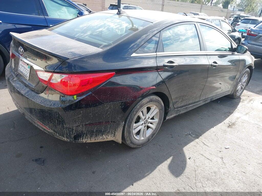 5NPEB4AC2DH661568 2013 HYUNDAI SONATA photo no. 4