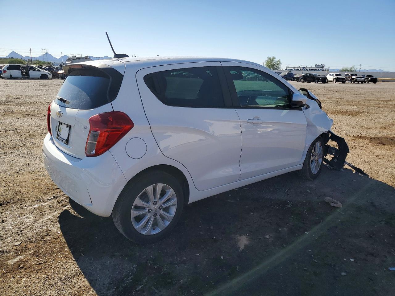 KL8CD6SA9HC728316 2017 CHEVROLET SPARK photo no. 3