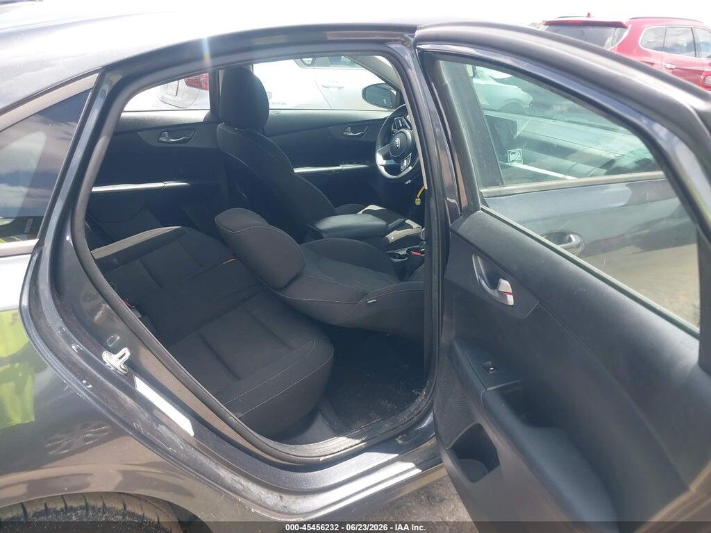 3KPF24AD7ME337758 2021 KIA FORTE photo no. 8