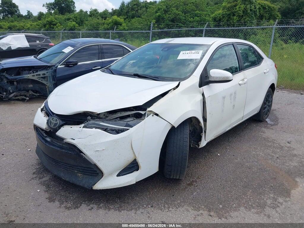 5YFBURHE7HP602168 2017 TOYOTA COROLLA photo no. 2
