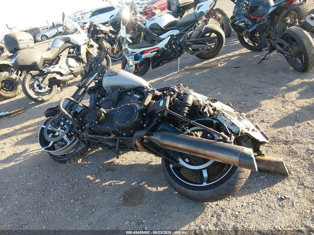 1HD1KB71XRB663066 2024 HARLEY-DAVIDSON FLHX photo no. 3