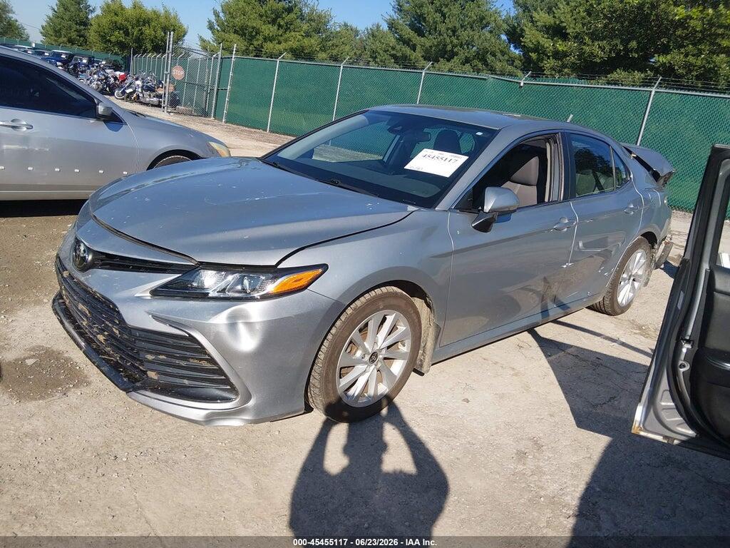 4T1C11BK2NU054779 2022 TOYOTA CAMRY photo no. 2