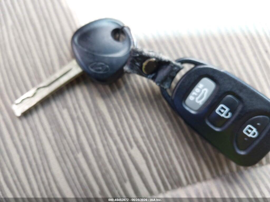 5NPEB4AC5DH517271 2013 HYUNDAI SONATA photo no. 11