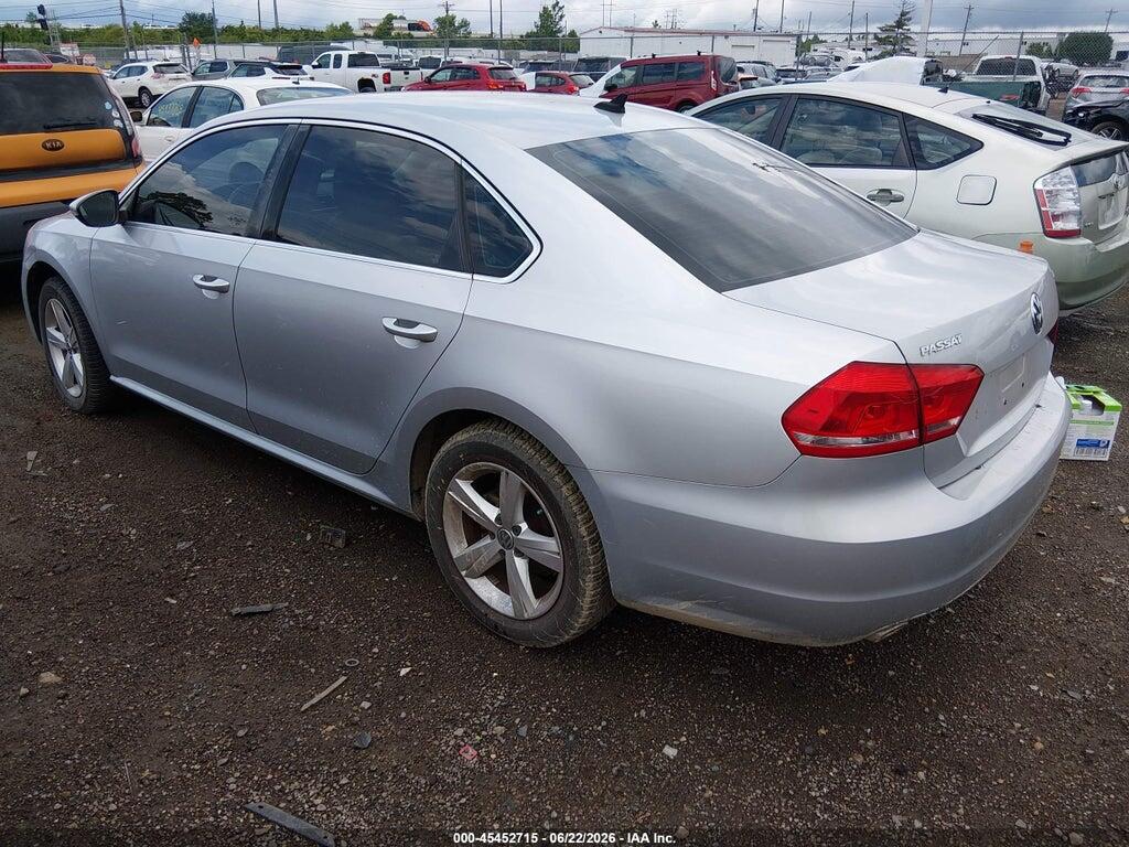 1VWBN7A37CC066332 2012 VOLKSWAGEN PASSAT photo no. 3