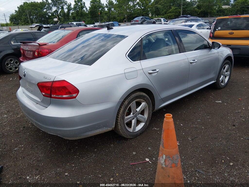 1VWBN7A37CC066332 2012 VOLKSWAGEN PASSAT photo no. 4
