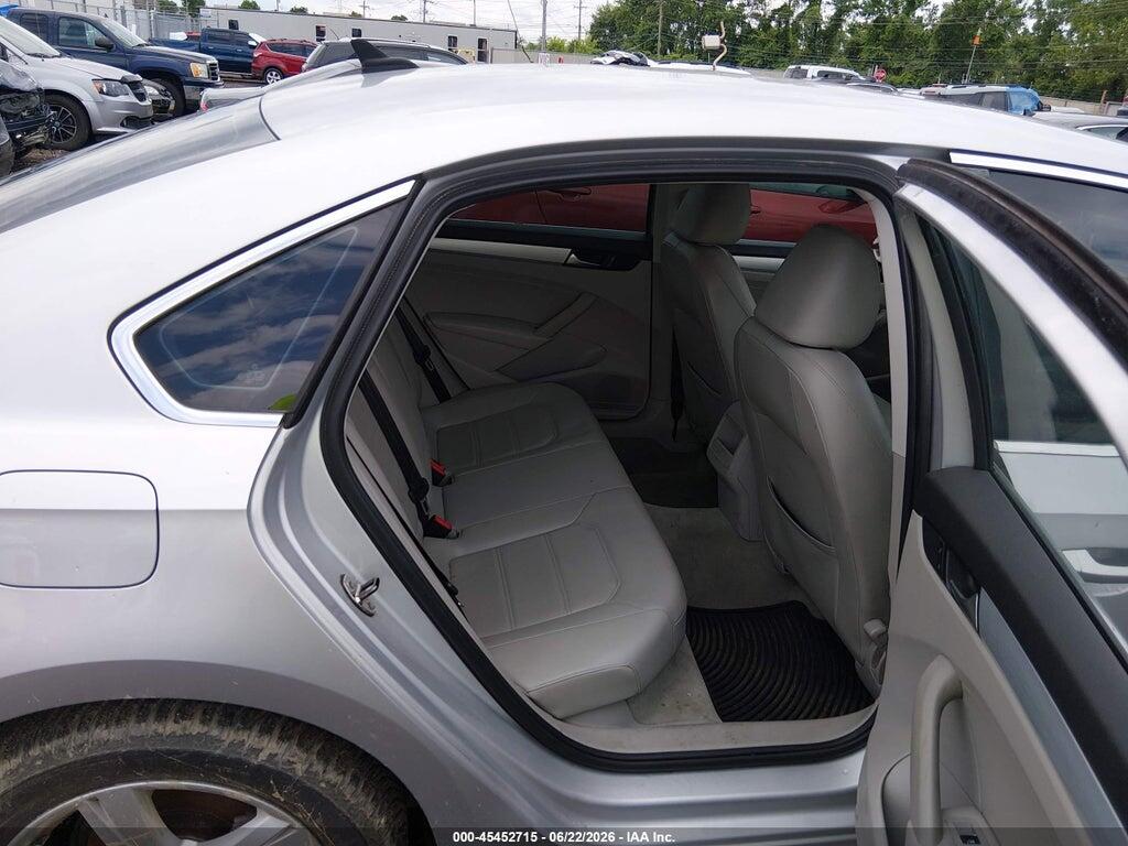 1VWBN7A37CC066332 2012 VOLKSWAGEN PASSAT photo no. 8