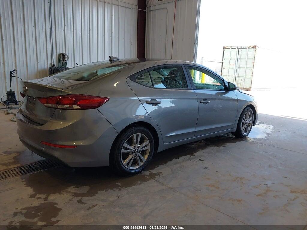 KMHD84LF2JU685013 2018 HYUNDAI ELANTRA photo no. 4