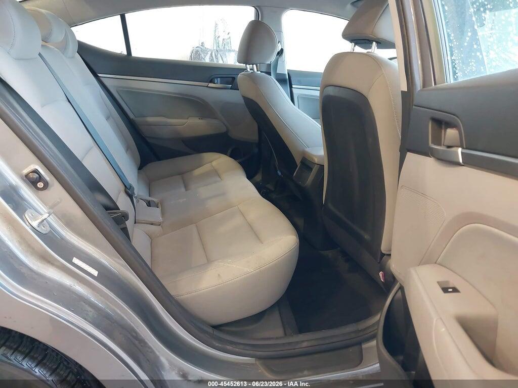 KMHD84LF2JU685013 2018 HYUNDAI ELANTRA photo no. 8