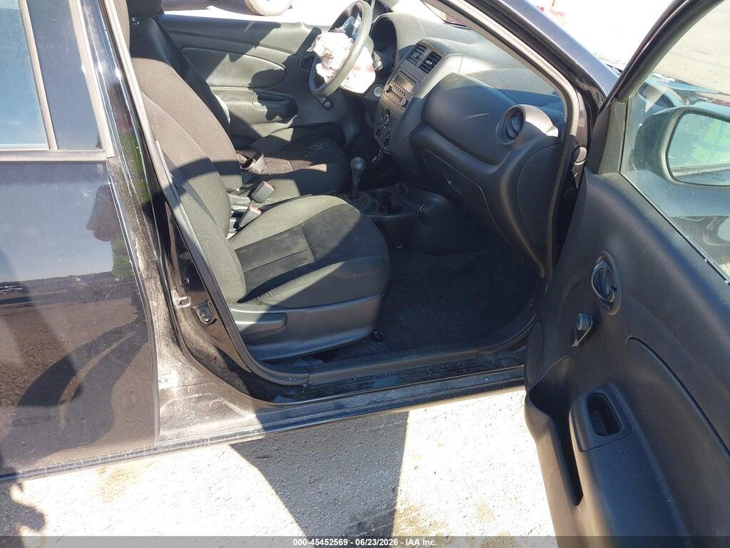 3N1CN7AP4JL839529 2018 NISSAN VERSA photo no. 5
