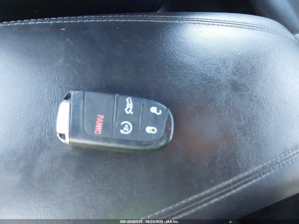 1C3CCCBG9GN101572 2016 CHRYSLER 200 photo no. 11