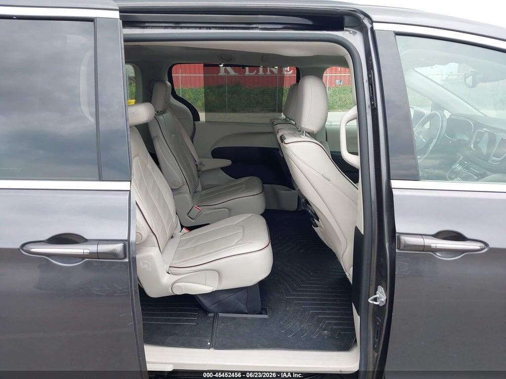 2C4RC1GG5HR759896 2017 CHRYSLER PACIFICA photo no. 8