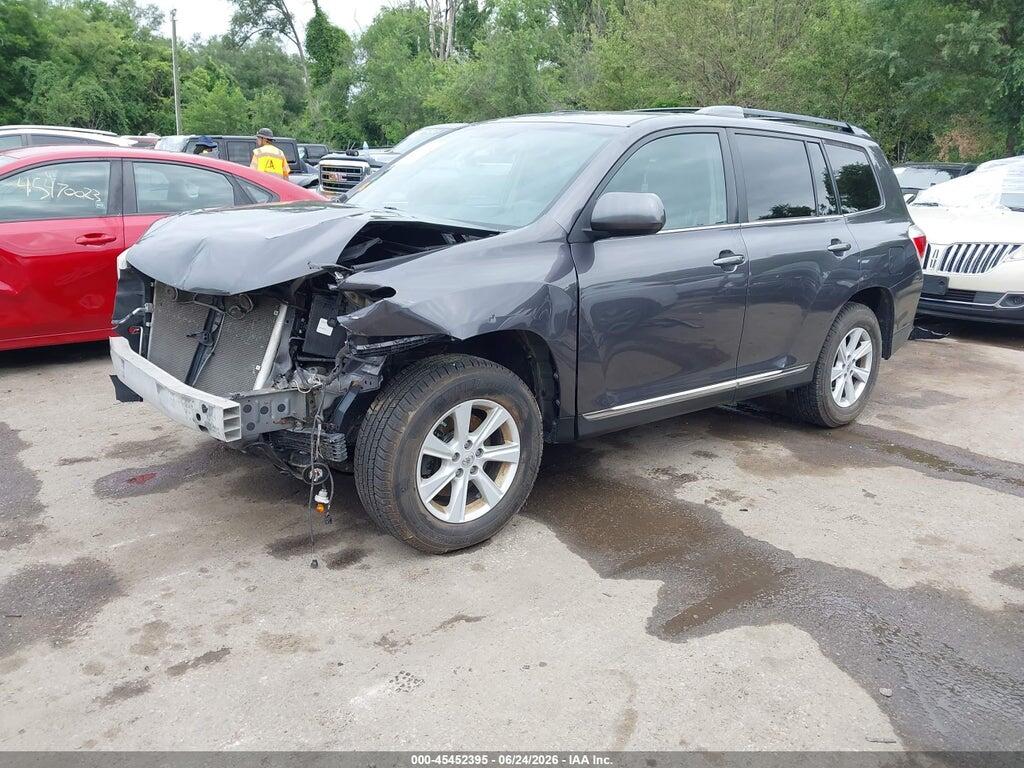 5TDBK3EH0DS211852 2013 TOYOTA HIGHLANDER photo no. 2