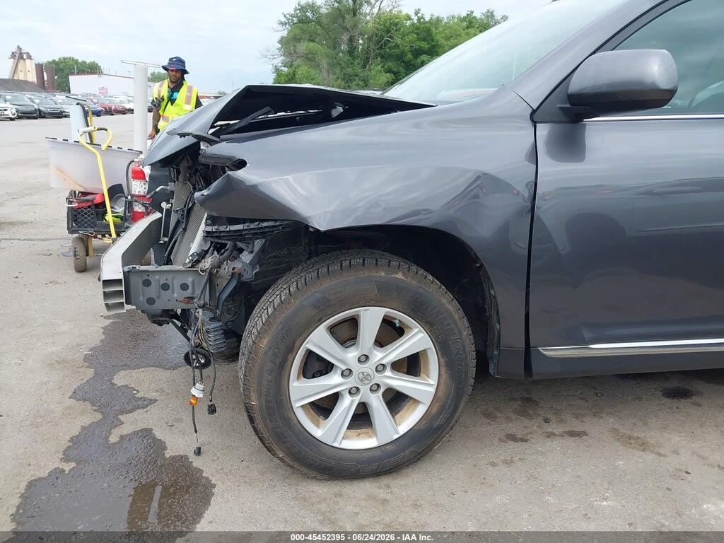 5TDBK3EH0DS211852 2013 TOYOTA HIGHLANDER photo no. 6