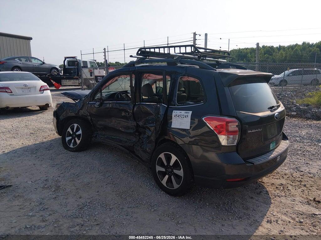 JF2SJAJC7HH572296 2017 SUBARU FORESTER photo no. 3
