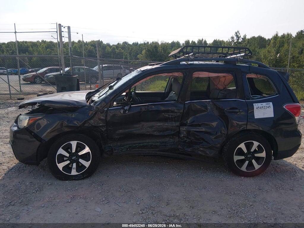 JF2SJAJC7HH572296 2017 SUBARU FORESTER photo no. 6
