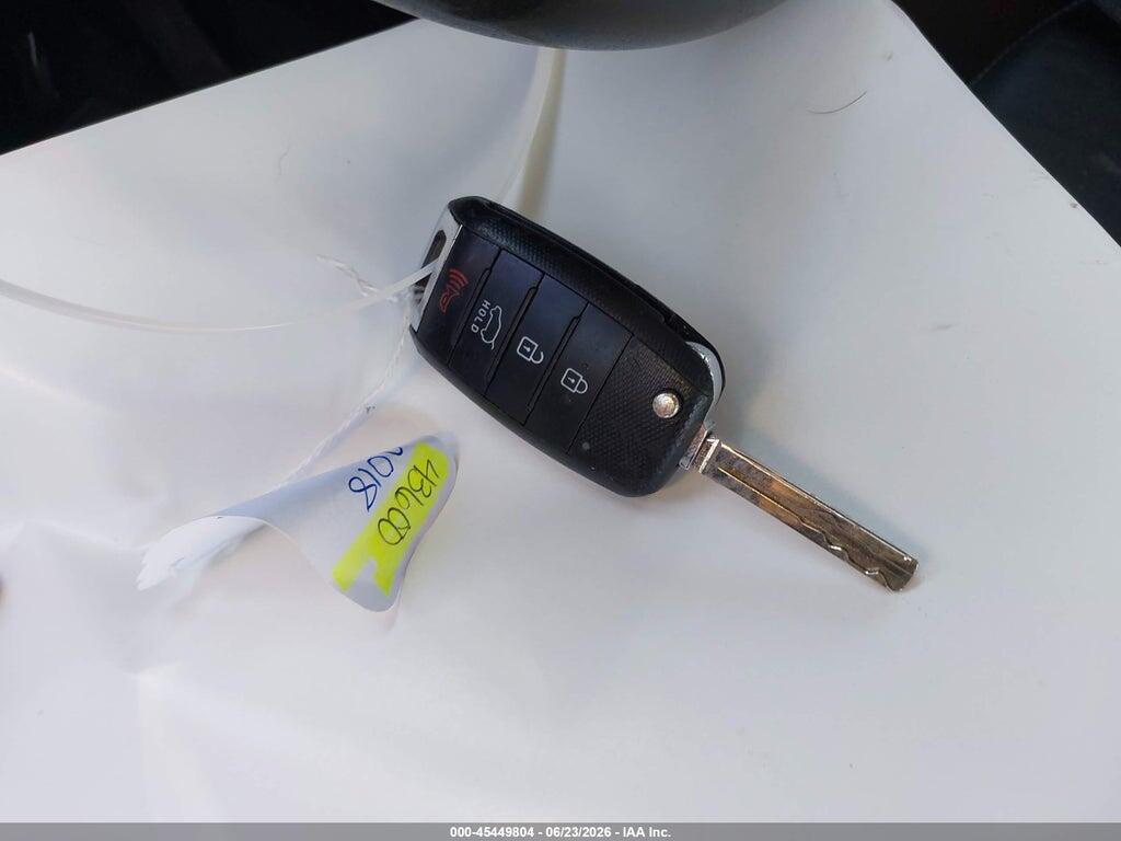 KNDJP3A53J7889560 2018 KIA SOUL photo no. 11