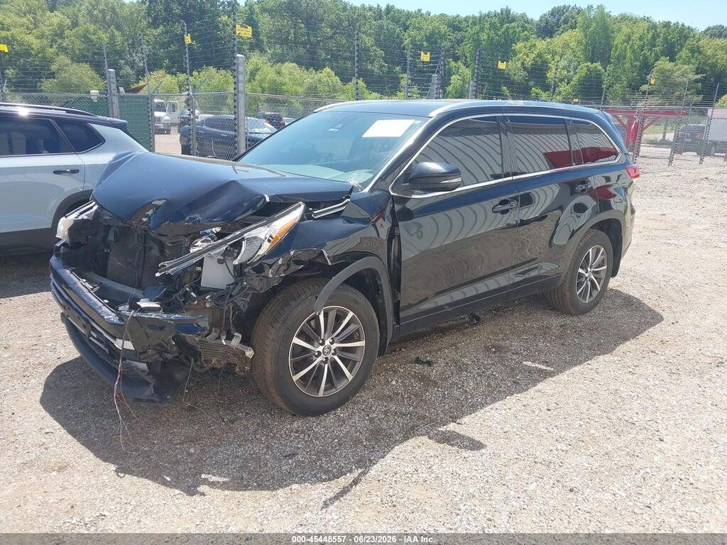 5TDJZRFH5HS397807 2017 TOYOTA HIGHLANDER photo no. 2