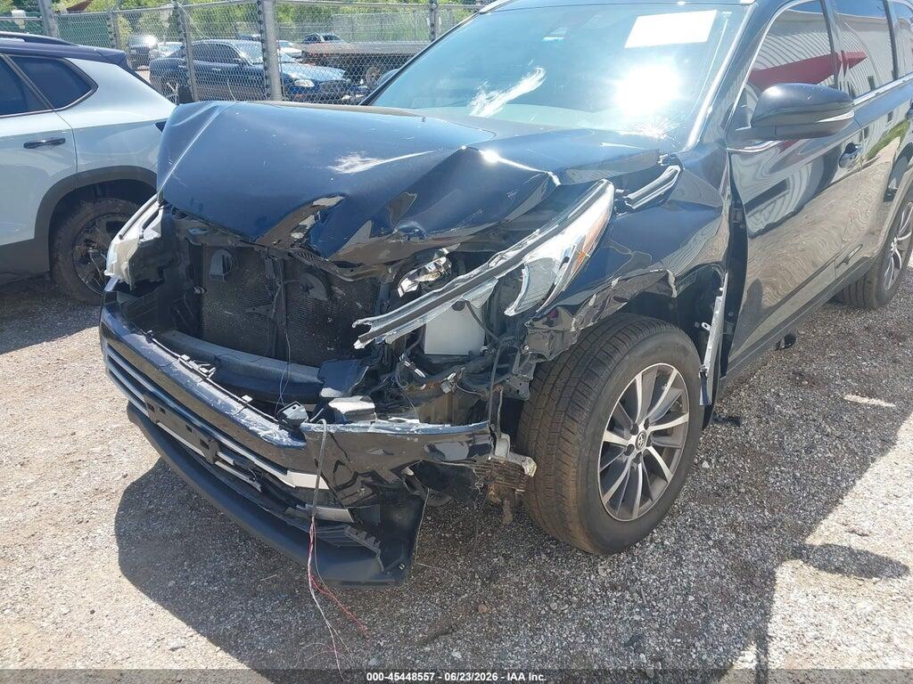 5TDJZRFH5HS397807 2017 TOYOTA HIGHLANDER photo no. 6