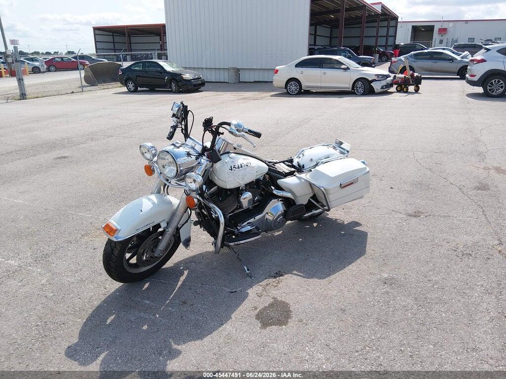 1HD1FBW156Y663264 2006 HARLEY-DAVIDSON FLHRI photo no. 2