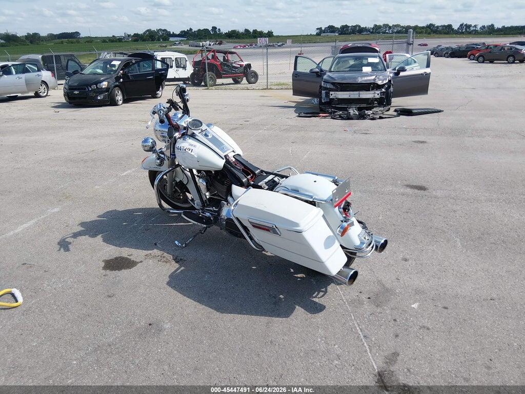 1HD1FBW156Y663264 2006 HARLEY-DAVIDSON FLHRI photo no. 3