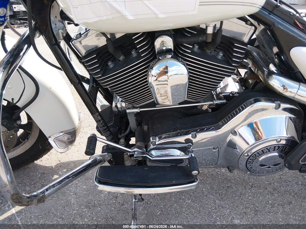 1HD1FBW156Y663264 2006 HARLEY-DAVIDSON FLHRI photo no. 9