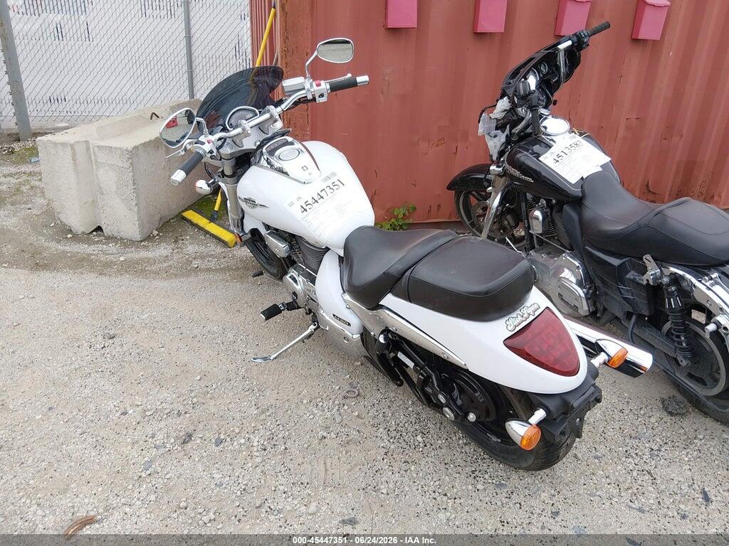 JS1VS56A2F2100217 2015 SUZUKI VZ800 photo no. 3
