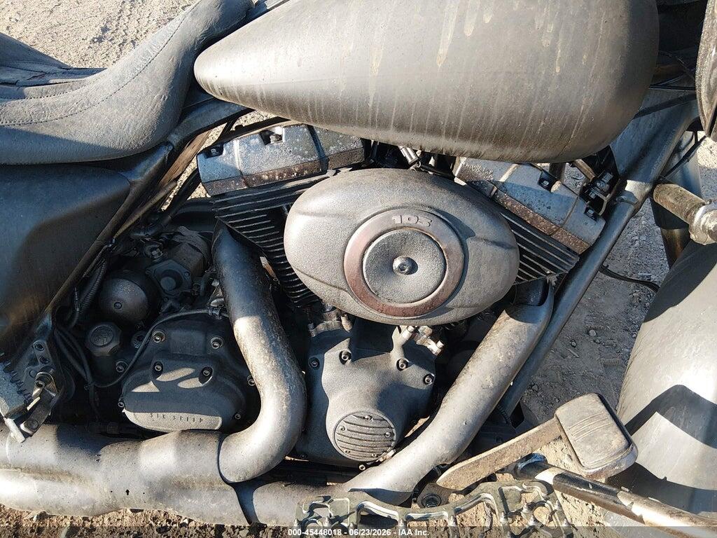 1HD1KHM16BB631874 2011 HARLEY-DAVIDSON FLTRX photo no. 8