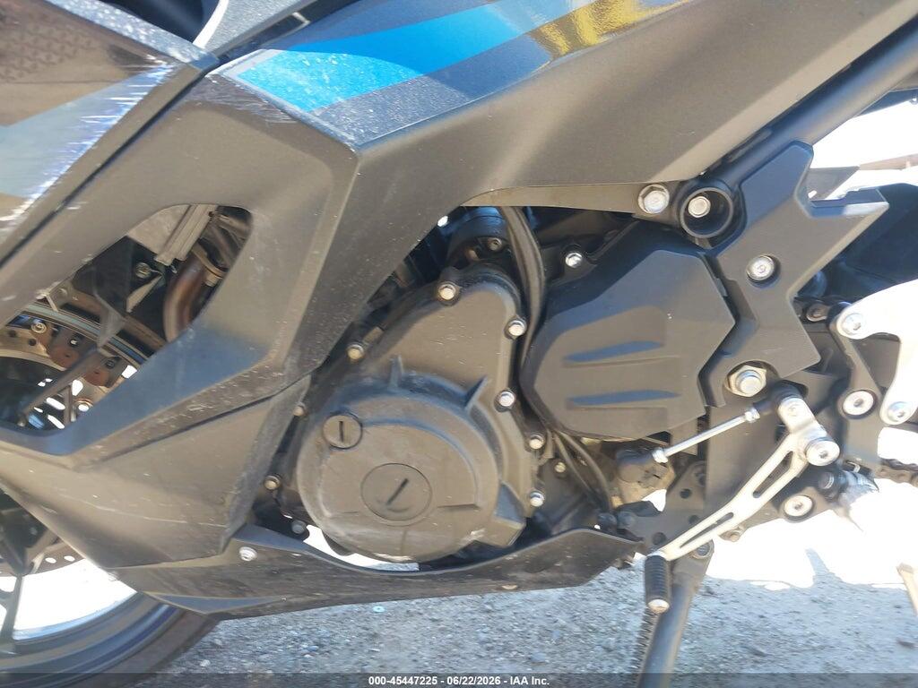 ML5EXGG10SDA72074 2025 KAWASAKI EX500 photo no. 9