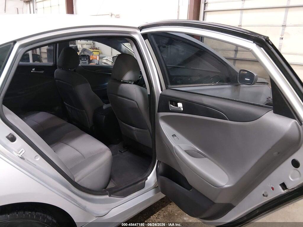 5NPEB4AC8DH517989 2013 HYUNDAI SONATA photo no. 8