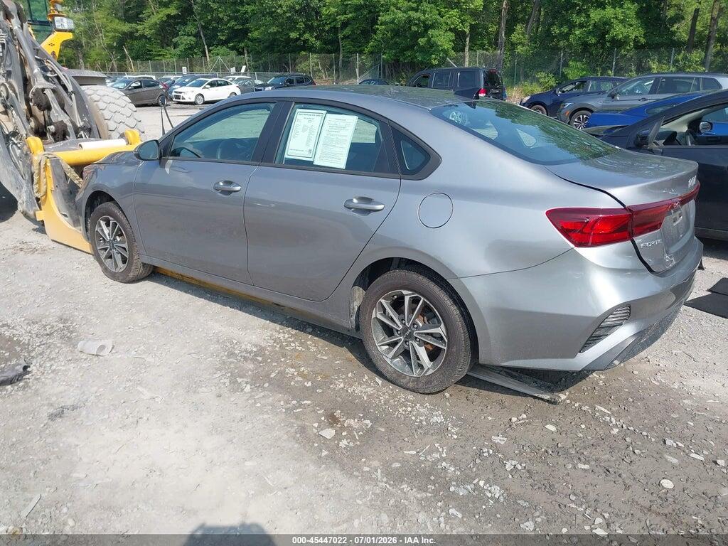 3KPF24AD7PE543408 2023 KIA FORTE photo no. 3