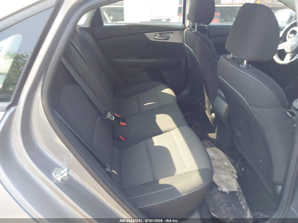 3KPF24AD7PE543408 2023 KIA FORTE photo no. 8