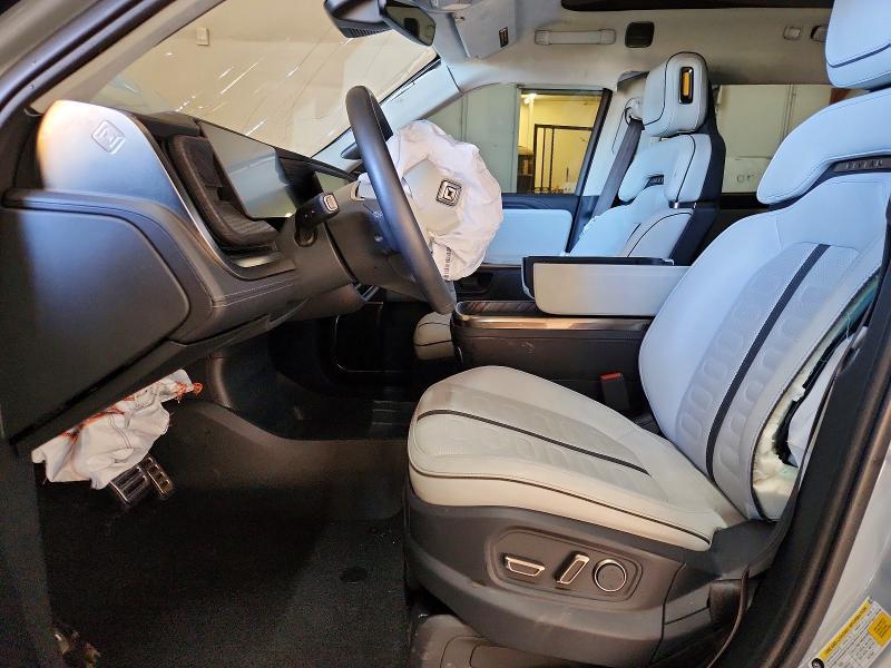 2022 RIVIAN R1T ADVENTURE — Фото 7 из 13